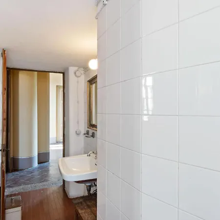 Charming In With Garden And Fireplace Villa *
