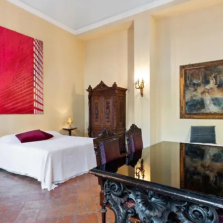 Villa Charming In With Garden And Fireplace